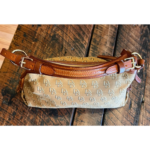 Dooney & Bourke Prairie Winds Anniversary Shoulder Bag/Purse/tote - Picture 13 of 17